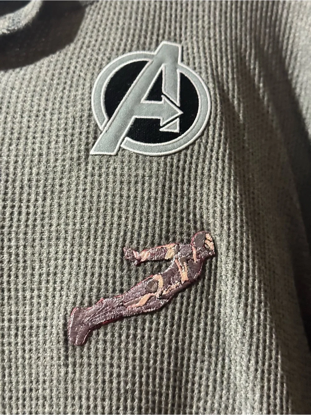 Avengers Dark Grey Waffle “Roadie’s Henley” Size XL - Picture 2 of 8